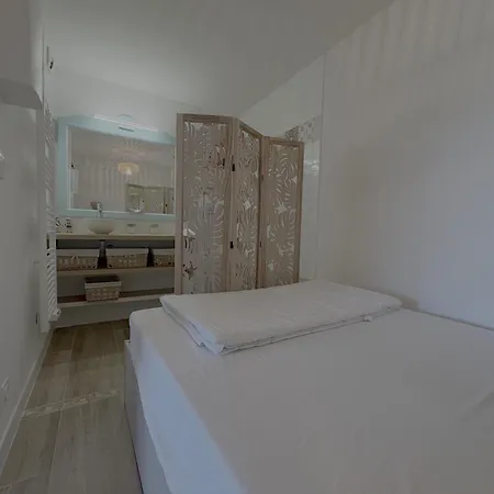 Is110-701 Appt T2 Couchages Avec Piscine Et Parking