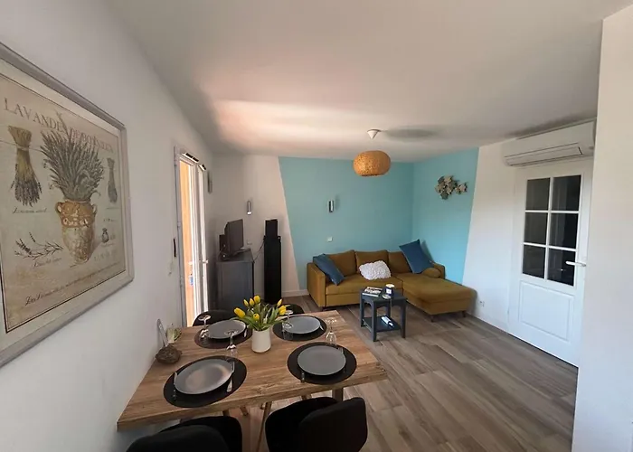 Is110-701 Les Issambres Appt T2 Couchages Avec Piscine Et Parking * Les Issambres